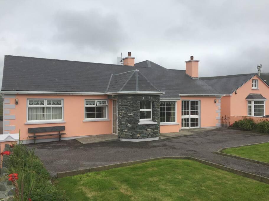 Апартаменты Skellig View Bluebell Rose & The Kerry Cliffs Портмаги Экстерьер фото