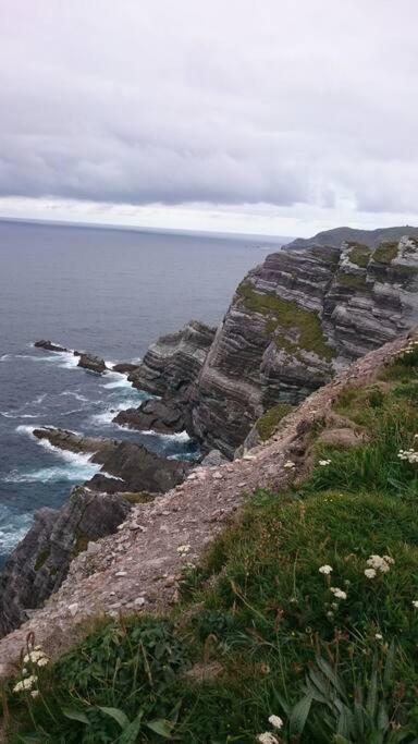 Апартаменты Skellig View Bluebell Rose & The Kerry Cliffs Портмаги Экстерьер фото